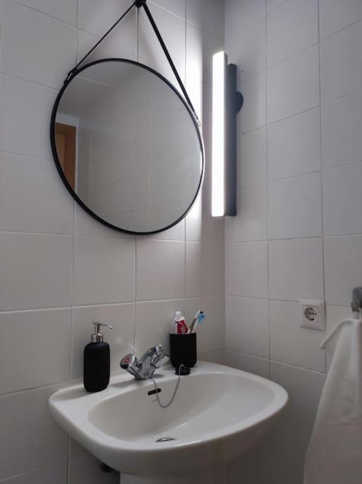 Estudio Ideal Parejas 100M De La Playa Empuriabrava Buitenkant foto
